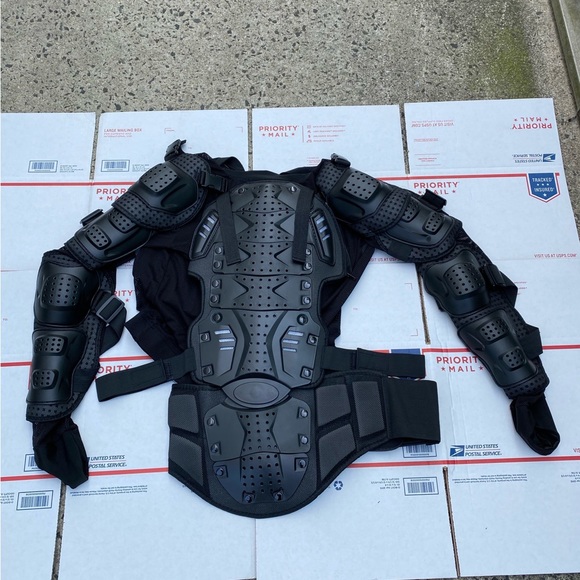 Motorcycle Rider Armor Jacket - Picture 7 of 13